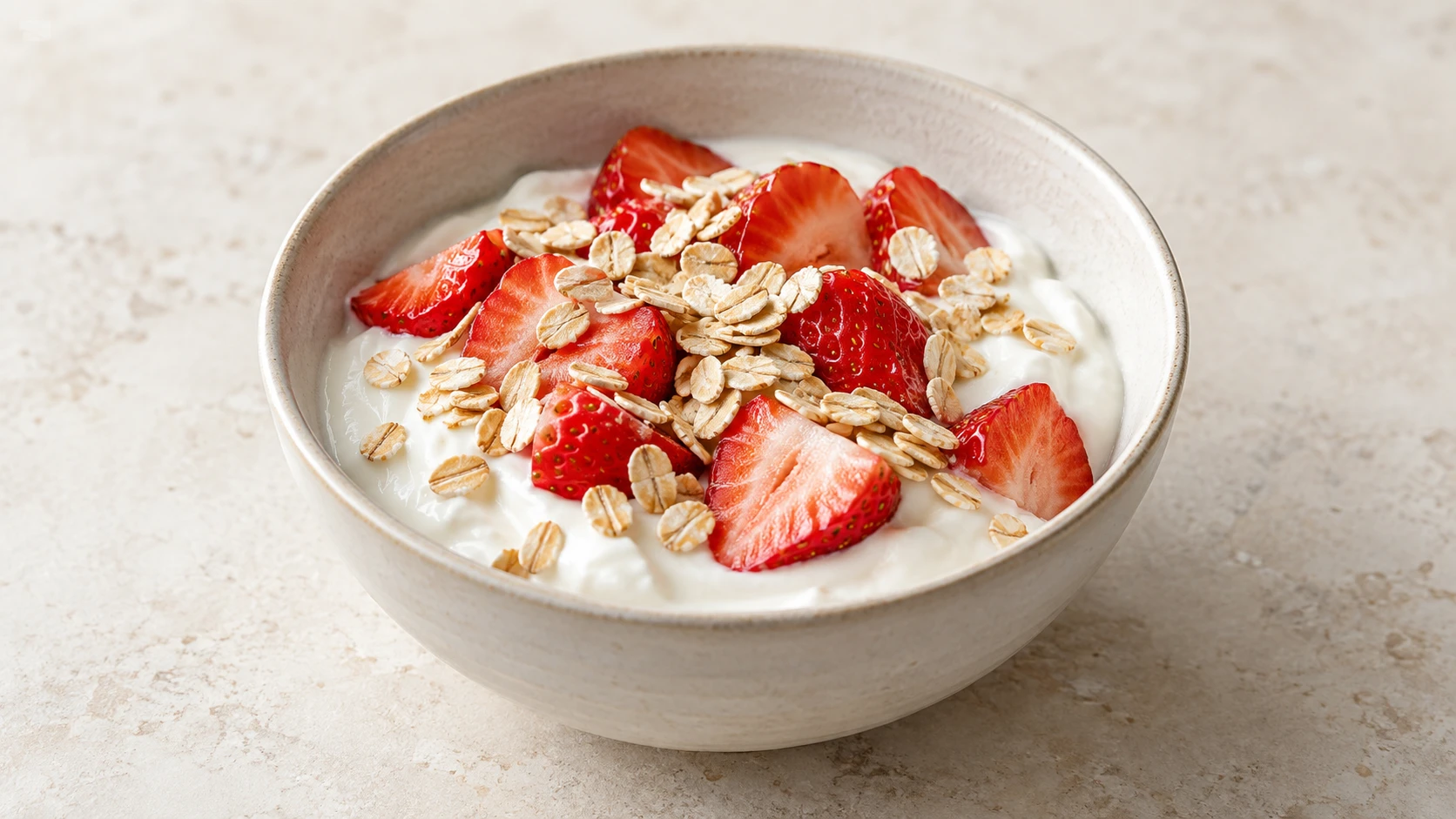 Greek Yogurt with Strawberries and Oats